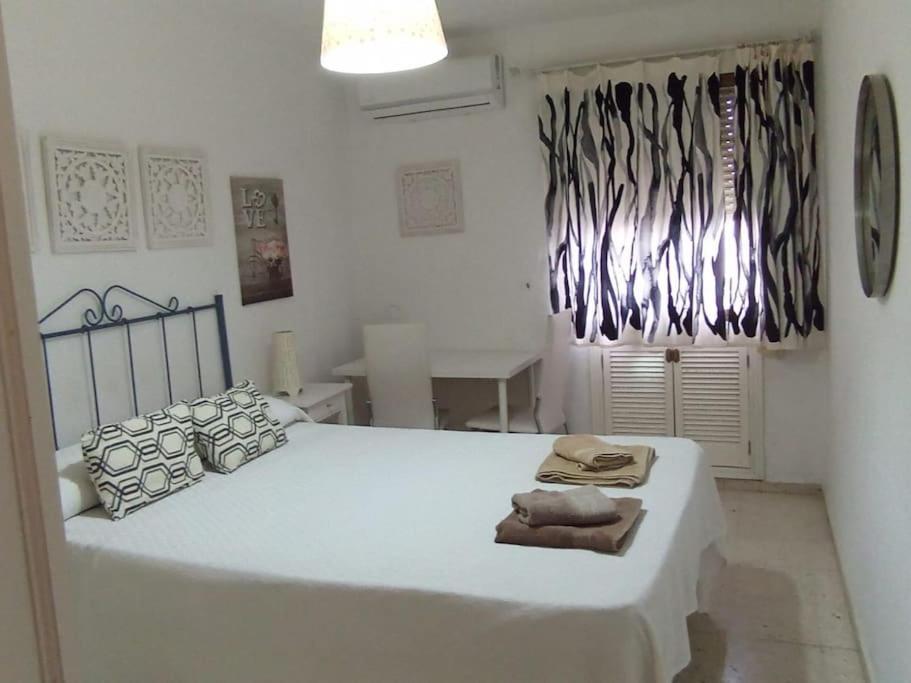Apartamento Plaza Toros Sevilha Exterior foto